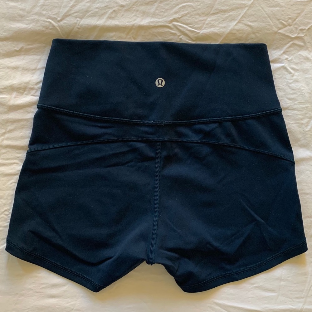 Lululemon shorts navy size 6